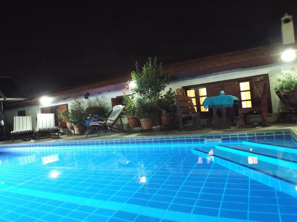 The Pomegranate'S House Villa Ephtagonia Exterior photo
