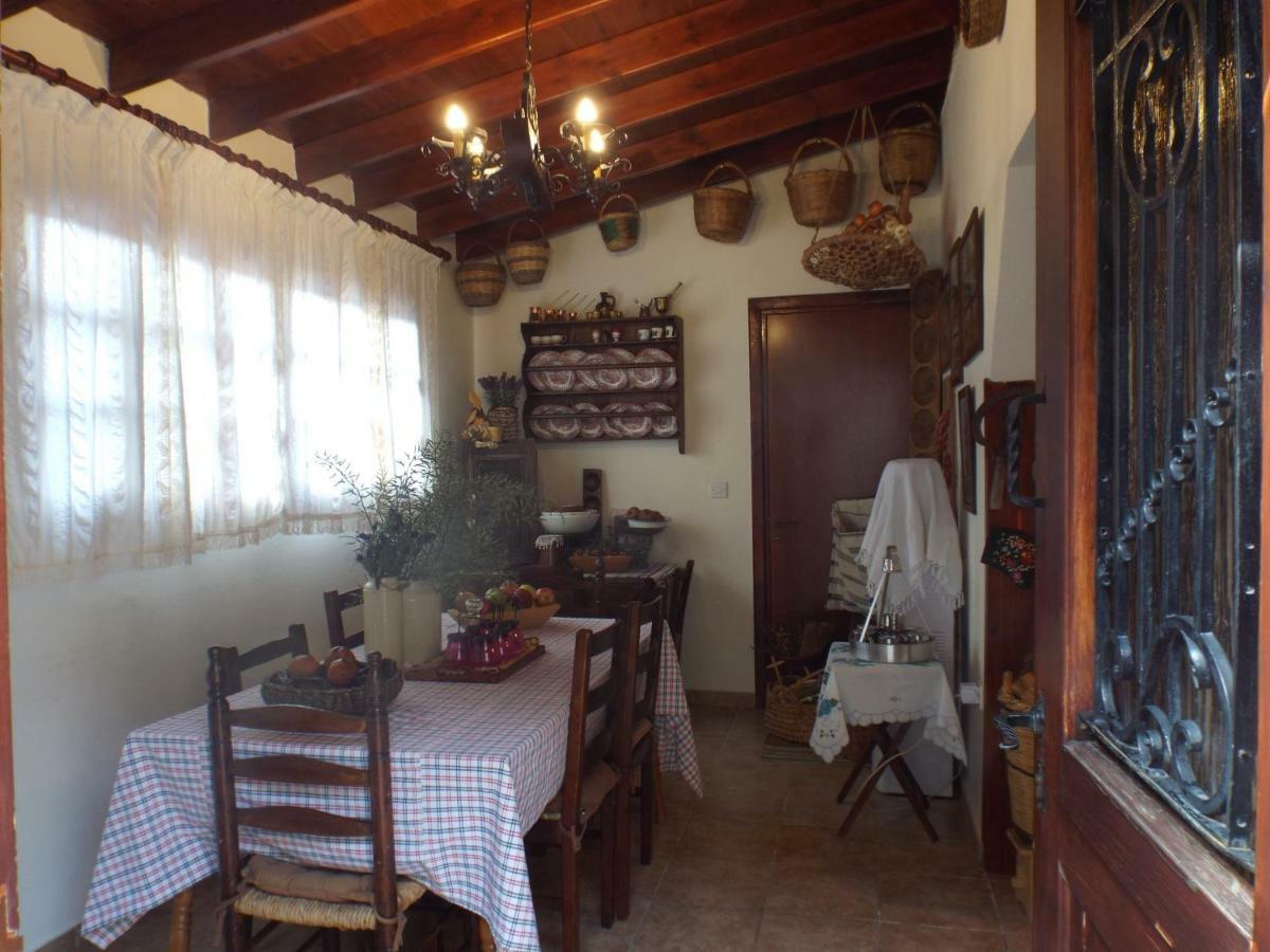 The Pomegranate'S House Villa Ephtagonia Exterior photo