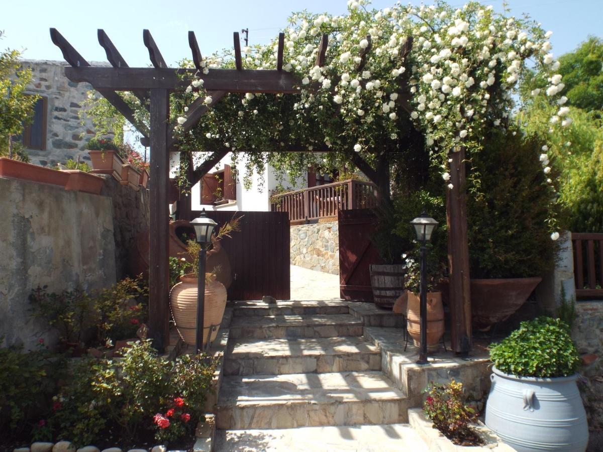 The Pomegranate'S House Villa Ephtagonia Exterior photo