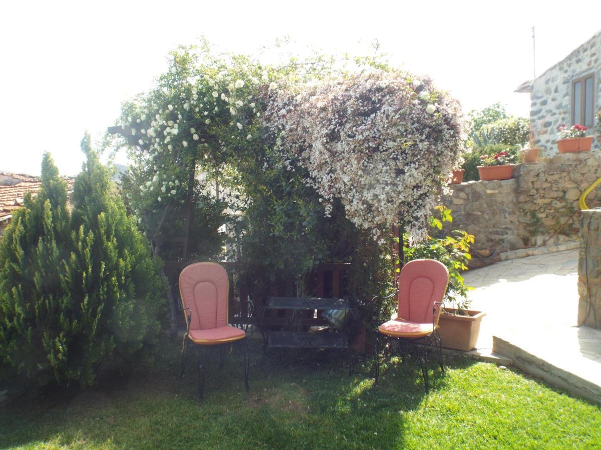The Pomegranate'S House Villa Ephtagonia Exterior photo